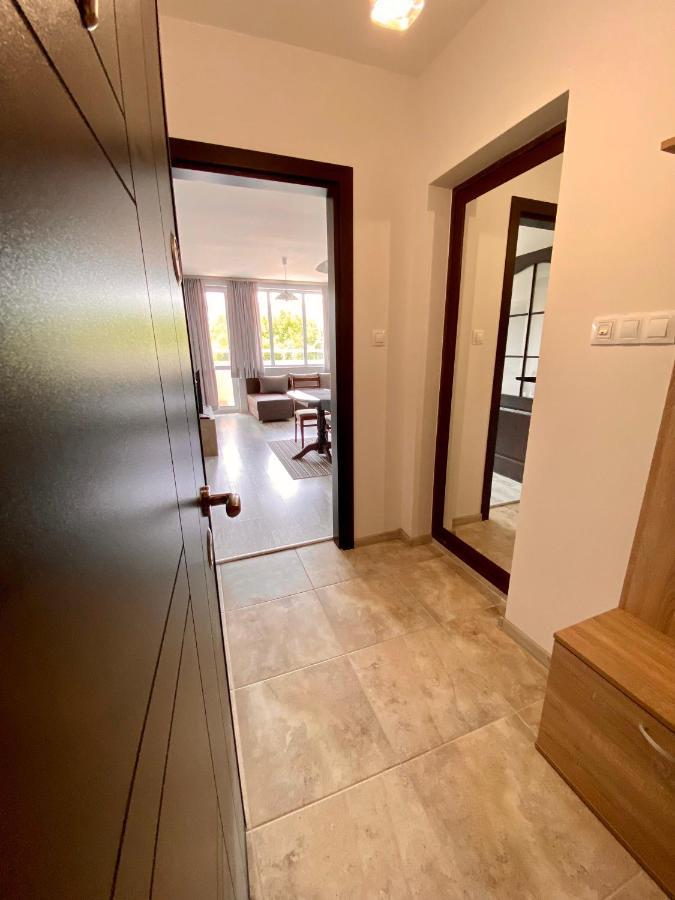 Cozy & Modern 1Br Apart For 4 Guests Next To Medical University & Free Parking Stara Zagora Ngoại thất bức ảnh