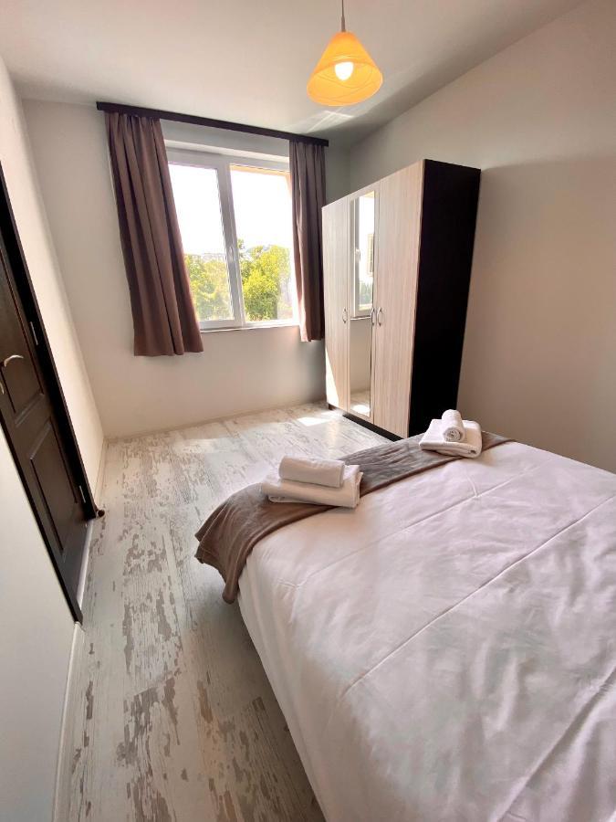 Cozy & Modern 1Br Apart For 4 Guests Next To Medical University & Free Parking Stara Zagora Ngoại thất bức ảnh