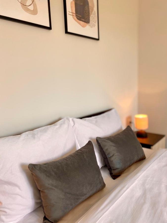 Cozy & Modern 1Br Apart For 4 Guests Next To Medical University & Free Parking Stara Zagora Ngoại thất bức ảnh