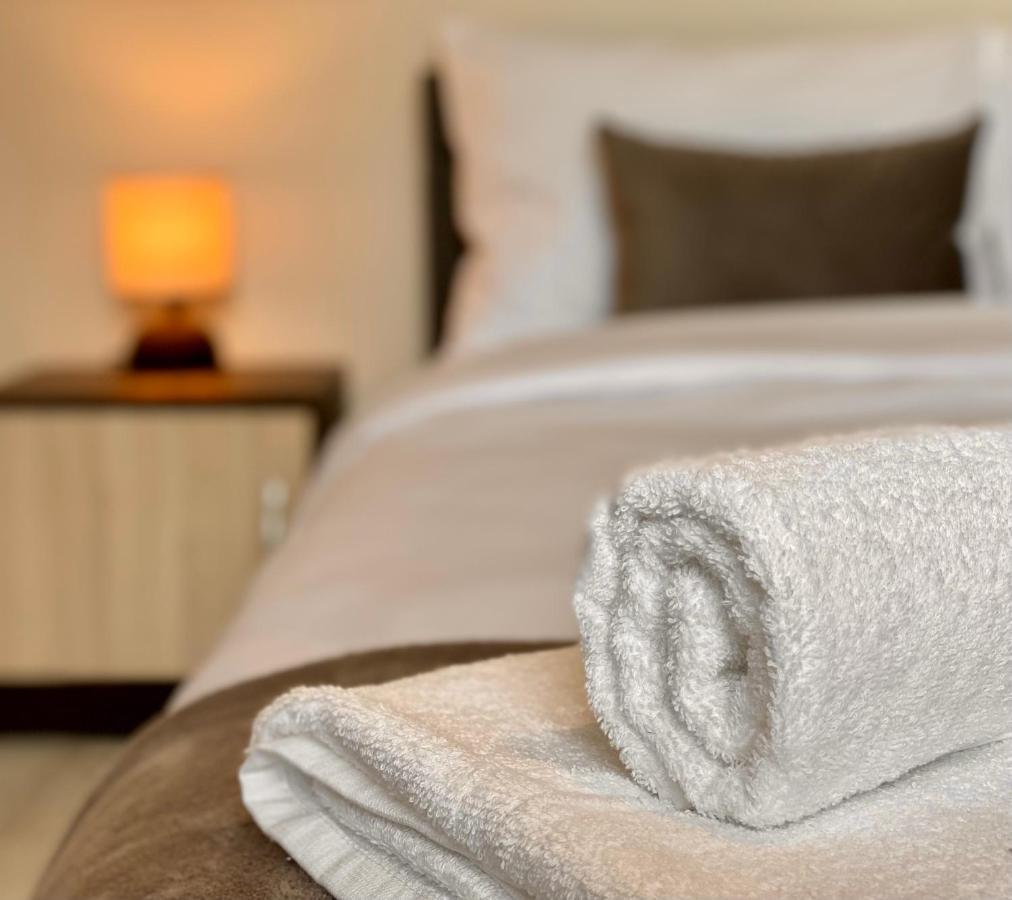 Cozy & Modern 1Br Apart For 4 Guests Next To Medical University & Free Parking Stara Zagora Ngoại thất bức ảnh