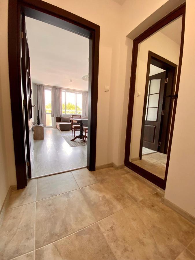 Cozy & Modern 1Br Apart For 4 Guests Next To Medical University & Free Parking Stara Zagora Ngoại thất bức ảnh